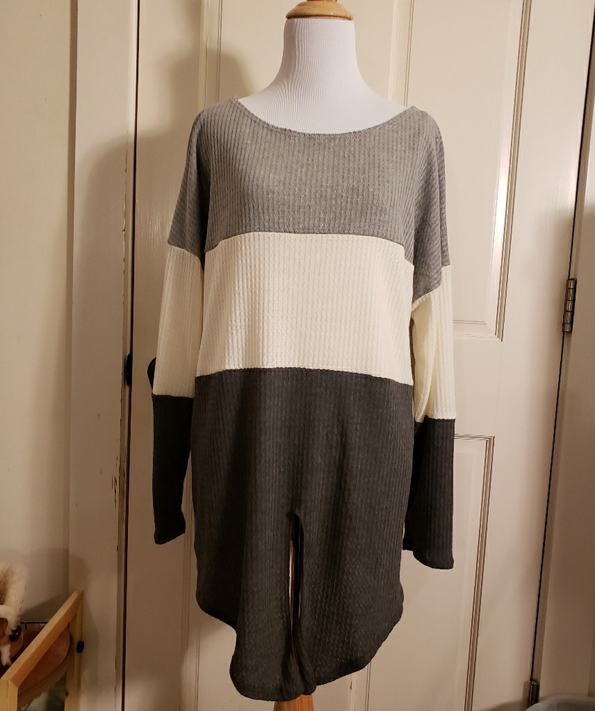 🎊HP!🎉 ONE SMALL LEFT Colorblock Waffle Knit Top - Picture 4 of 6